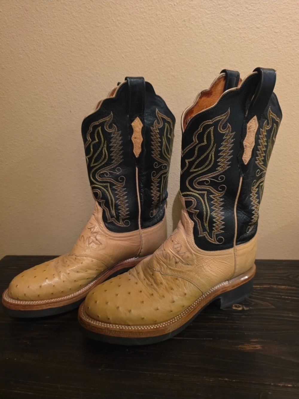 Lucchese 2000 Full Quill Ostrich Women's Sz 8B Boots Tan/Black T1505HD - Picture 2 of 5